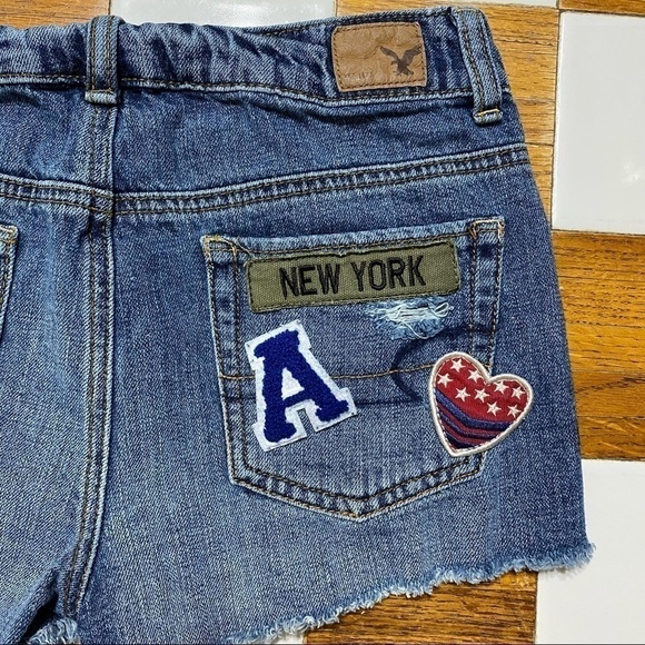 American Eagle Distressed Denim Shorts with Patches Size 0 Women - Picture 6 of 10